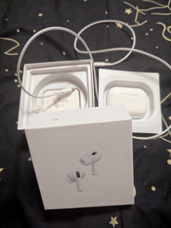 Other - New Wireless Earbuds Work Great